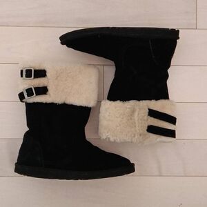 UGG Women's 1006055K Aleyah Sheepskin Double Buckle Boots Black Size 4